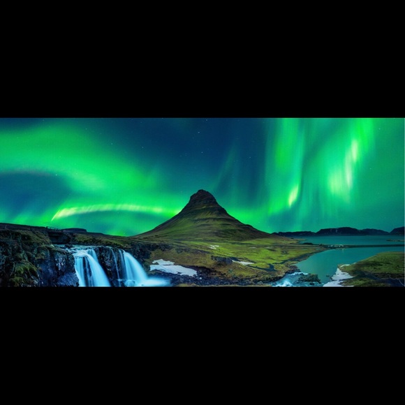 “Northern Lights” Polar Aurora Borealis Realism Holo Mountain Night Sky Necklace - Picture 3 of 17